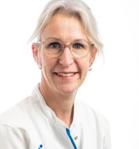 Mevr. A. de Vries 