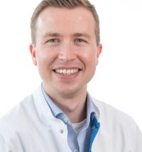 Dhr. M.J.J. Smeekens 
